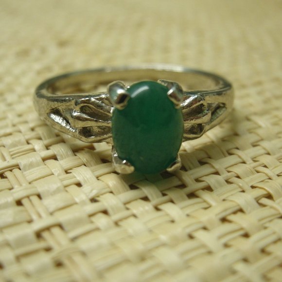 Sterling Silver Plated Green Agate Ring Scallop Design - Picture 6 of 8